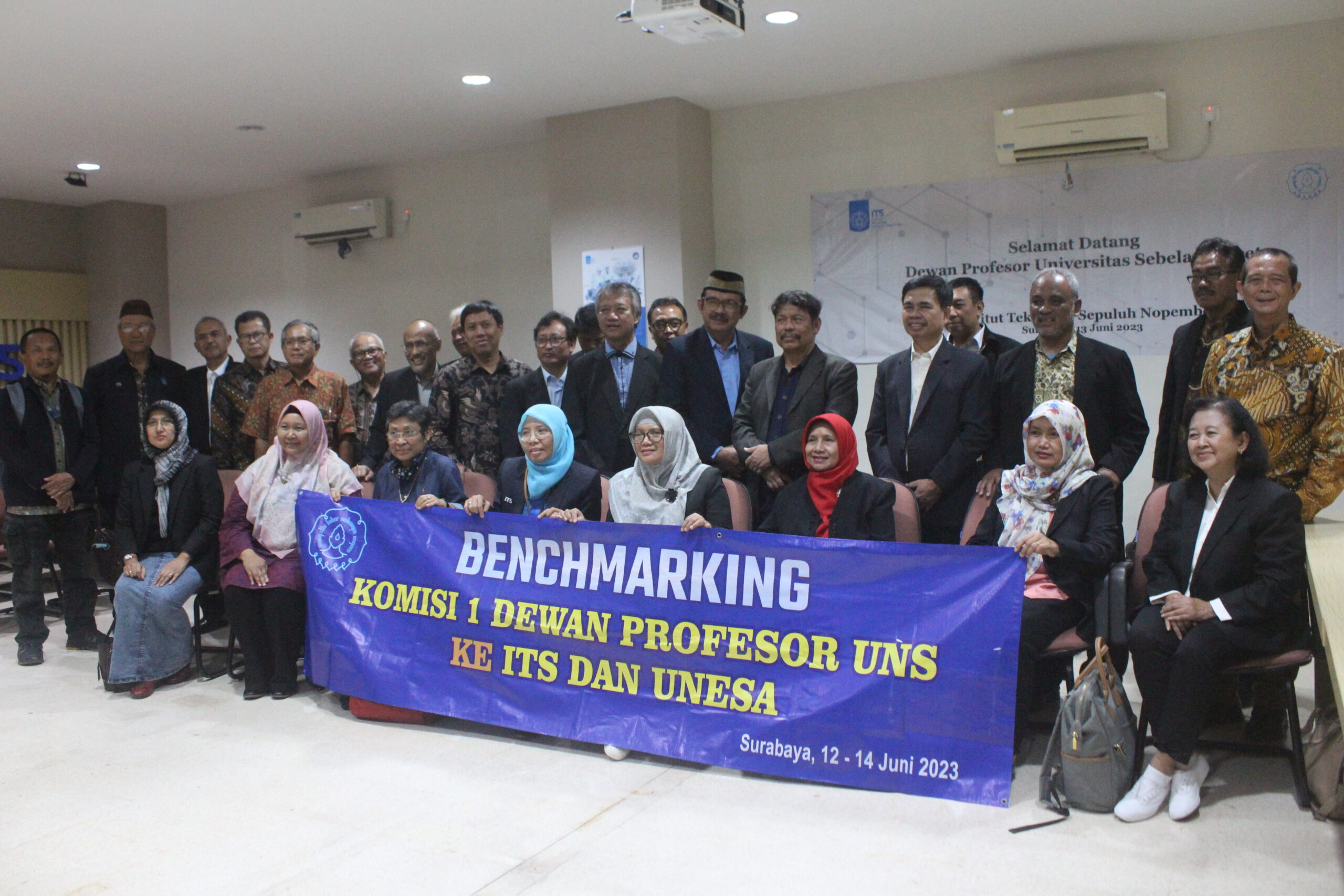 Benchmarking Dewan Profesor Uns Ke Dewan Profesor Its Dewan Profesor