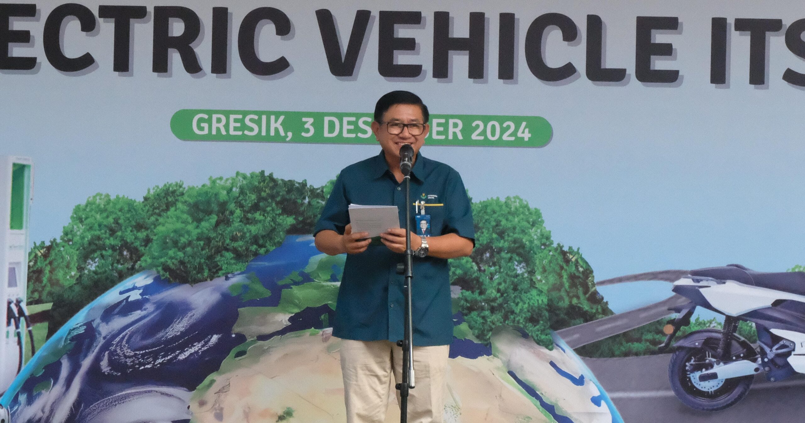 Direktur Utama PT Petrokimia Gresik Ir Dwi Satriyo Annurogo MT IPU saat menyampaikan apresiasinya terhadap inovasi EVITS