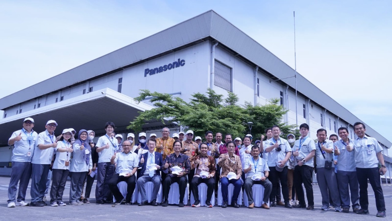 ITS Gandeng Panasonic Luncurkan LED Bulb Bangga Buatan Indonesia