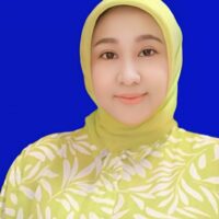 Lely Nurhayati, dr., M.H.,C.M.C