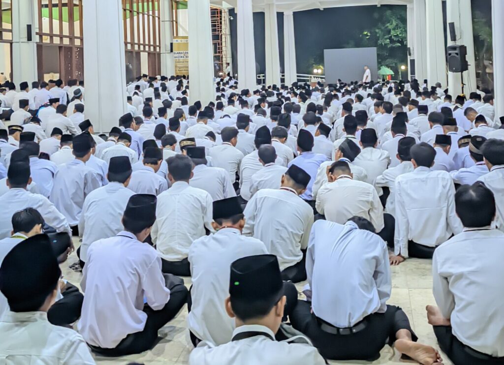 Langkah Epik Psb Its 5200 Mahasiswa Baru Kompak Dalam Sholat Subuh Dan