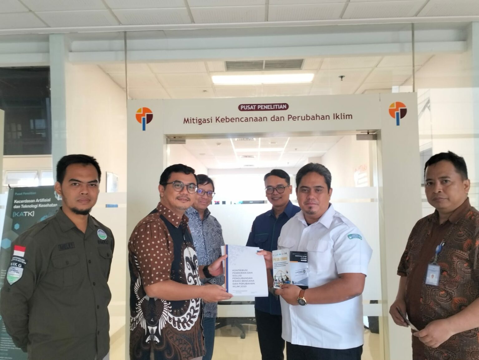 Mkpi Dan Bmkg Bahas Riset Early Warning System Tsunami Pusat