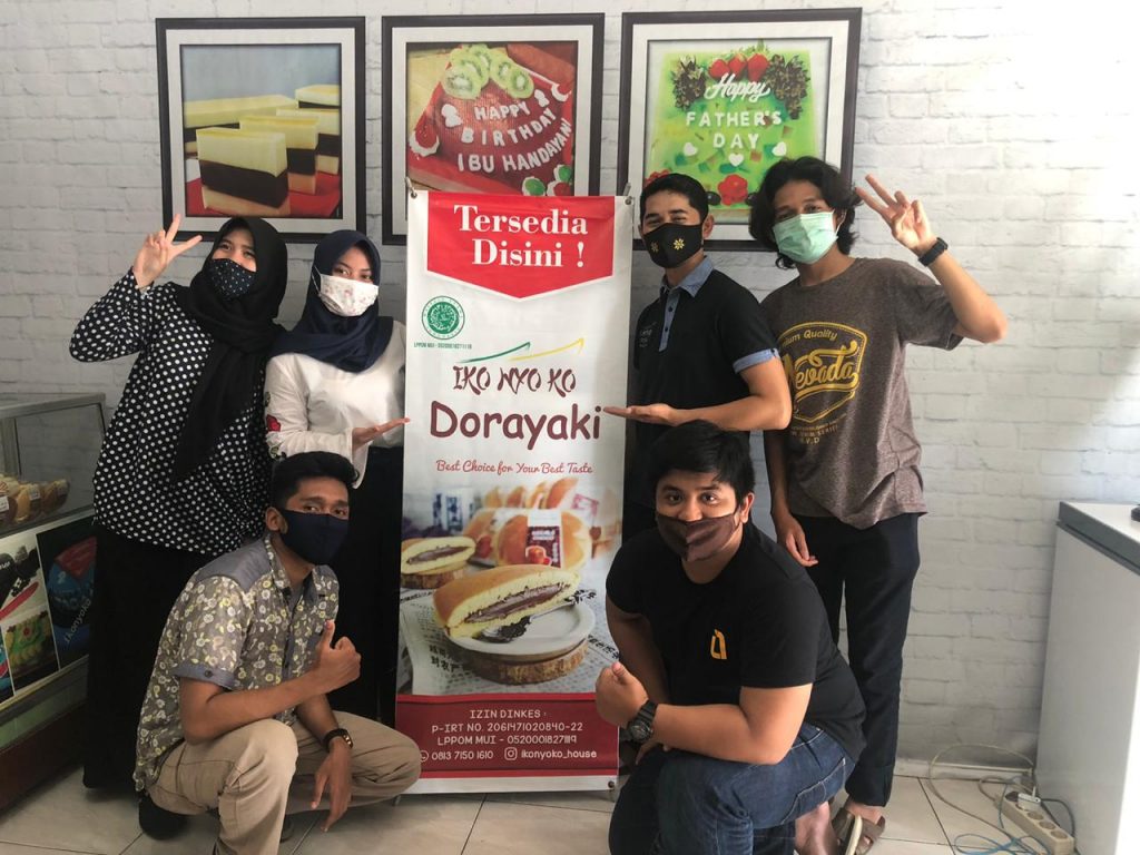 Mahasiswa ITS Bantu UMKM Bertahan di Tengah Pandemi - ITS News