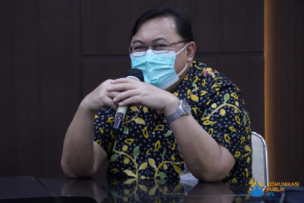 Direktur Utama RSI Jemursari dr Bangun Trapsila Purwaka SpOG-K saat memberikan sambutan