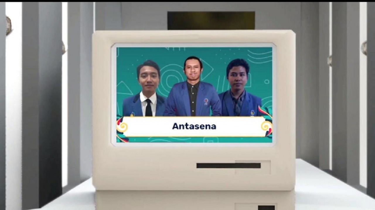 (dari kiri) Ahmad Fahmi Prakoso, Muhammad Wildan Abyan, dan Deden Eko Wiyono sebagai perwakilan Tim Antasena ITS