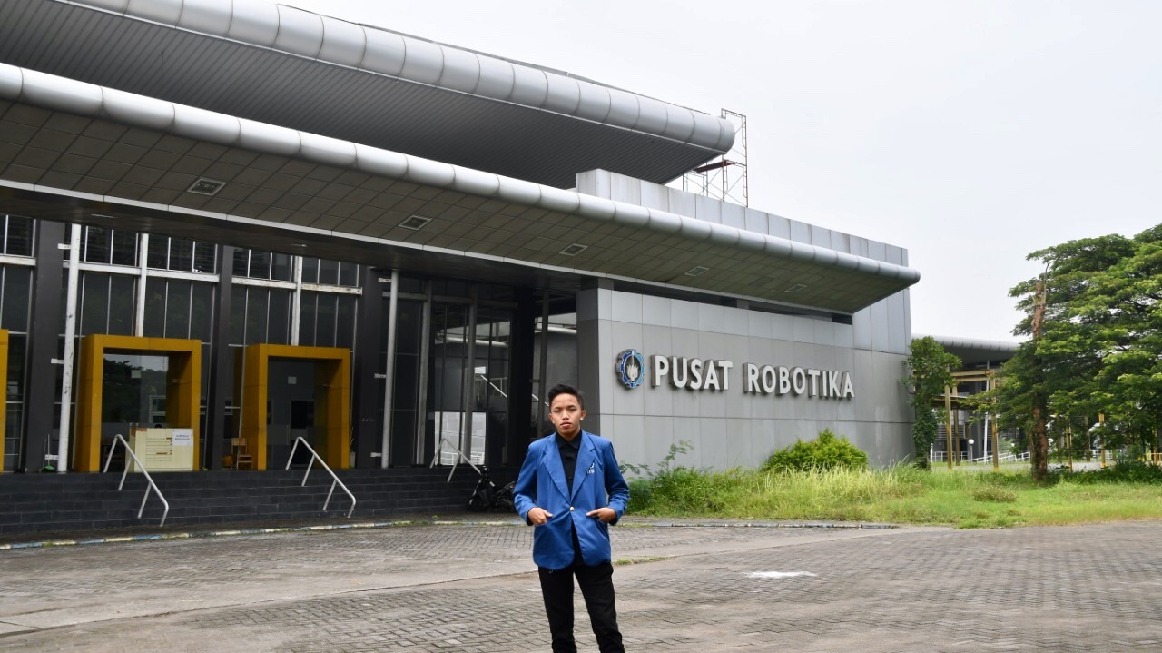 Muhammad Amarudin, mahasiswa berprestasi tingkat diploma dari Departemen Teknik Instrumentasi ITS