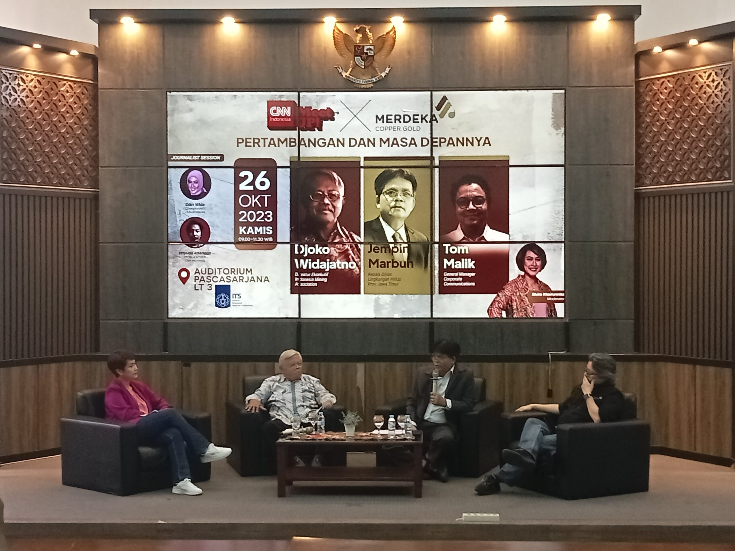 Gambar sesi talkshow bersama pemateri pertambangan