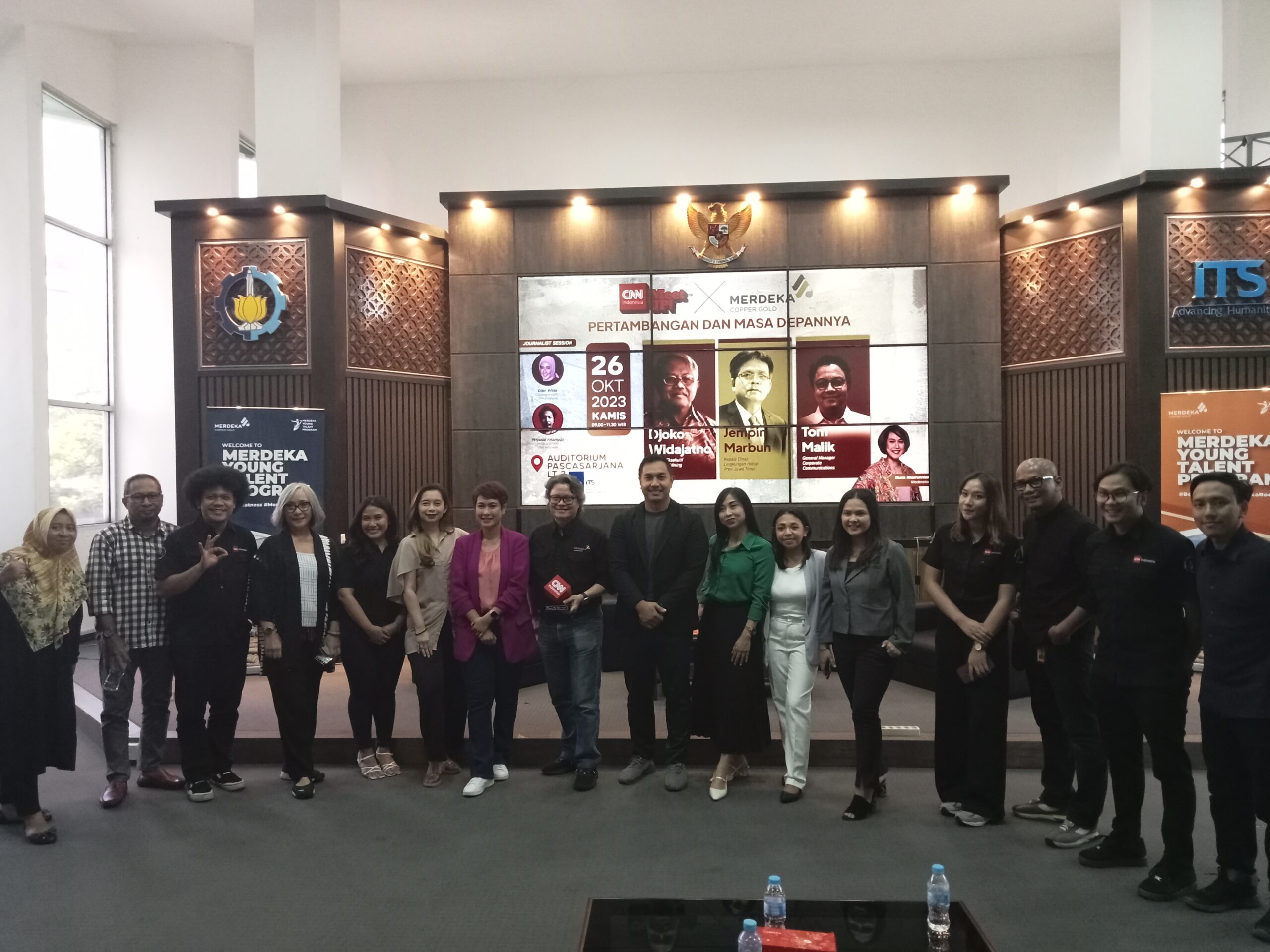 Gambar dokumentasi seusai talkshow pertambangan