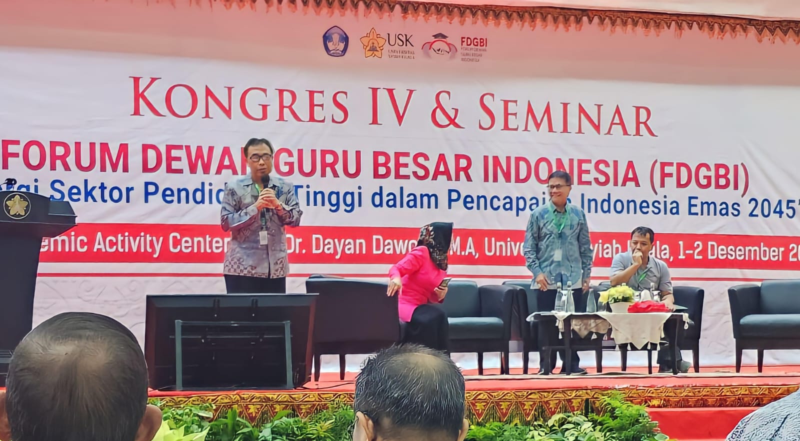 Gambar Prof Djatmiko ITS saat memberikan sambutan di FDGBI