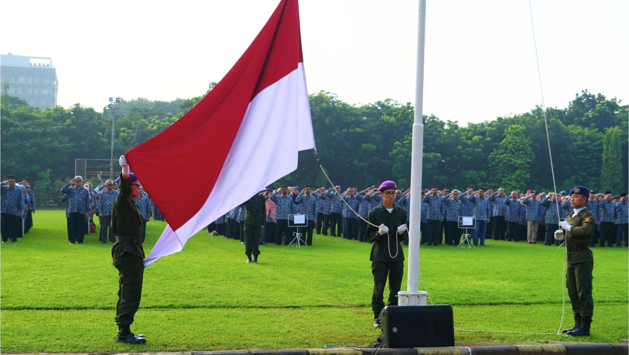 Pengibaran Bendera Merah Putih