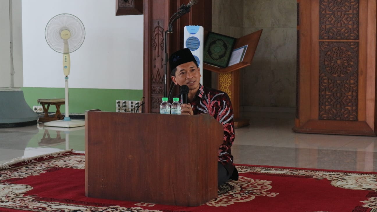 Rektor ITS berikan pidato kepada jemaah calon haji ITS