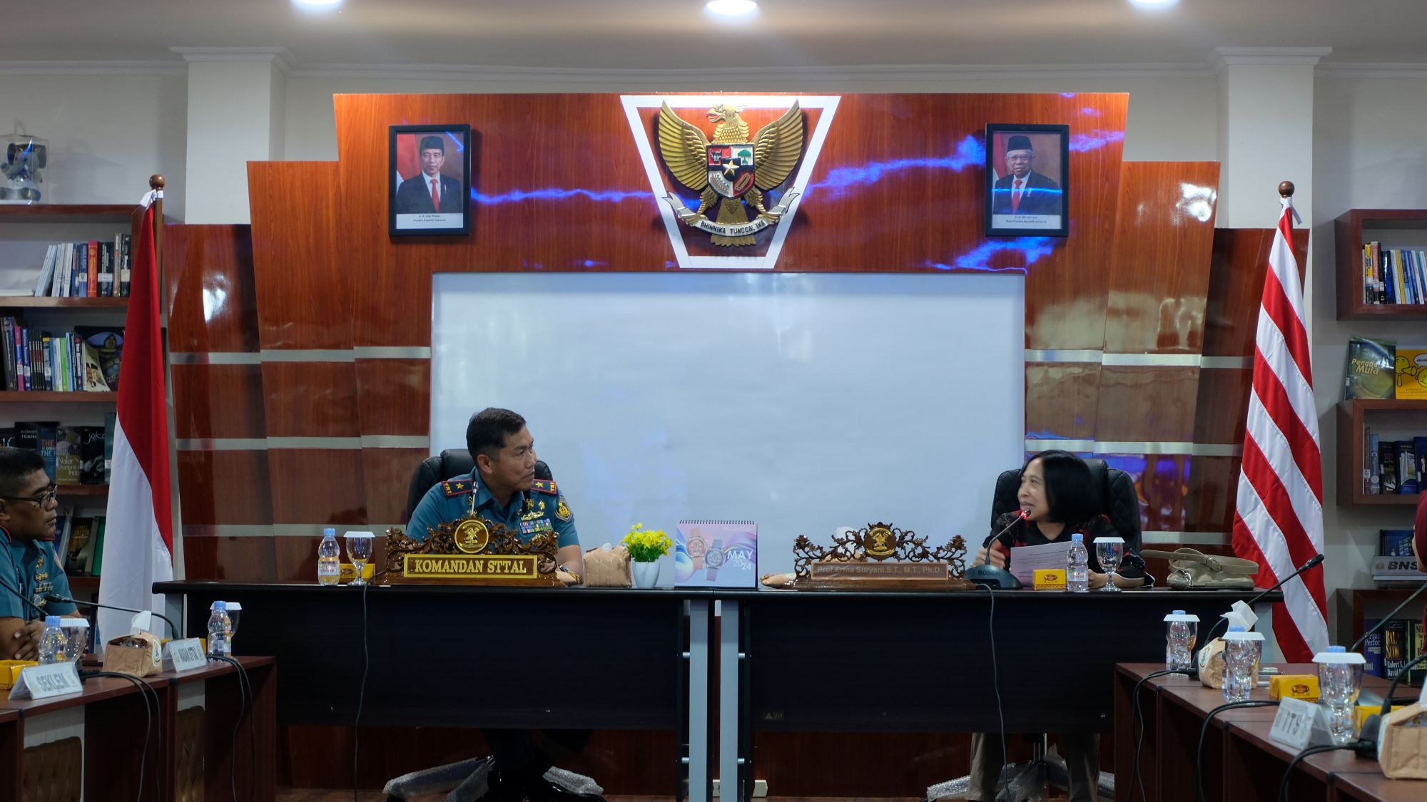 Prof Erma Suryani ST MT PhD saat menyampaikan sambutan