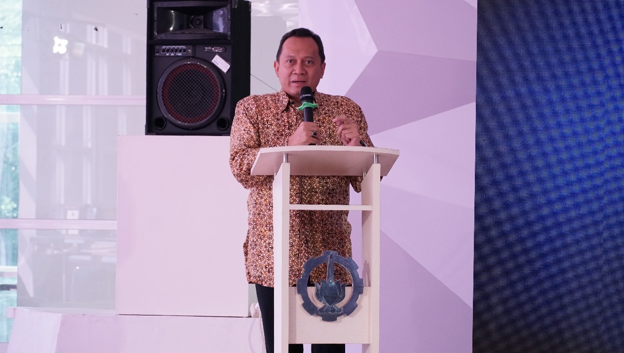 Plt Wakil Rektor IV ITS Agus Muhammad Hatta ST MSi PhD ketika sedang menyampaikan sambutannya dalam peluncuran Antasena Falcon