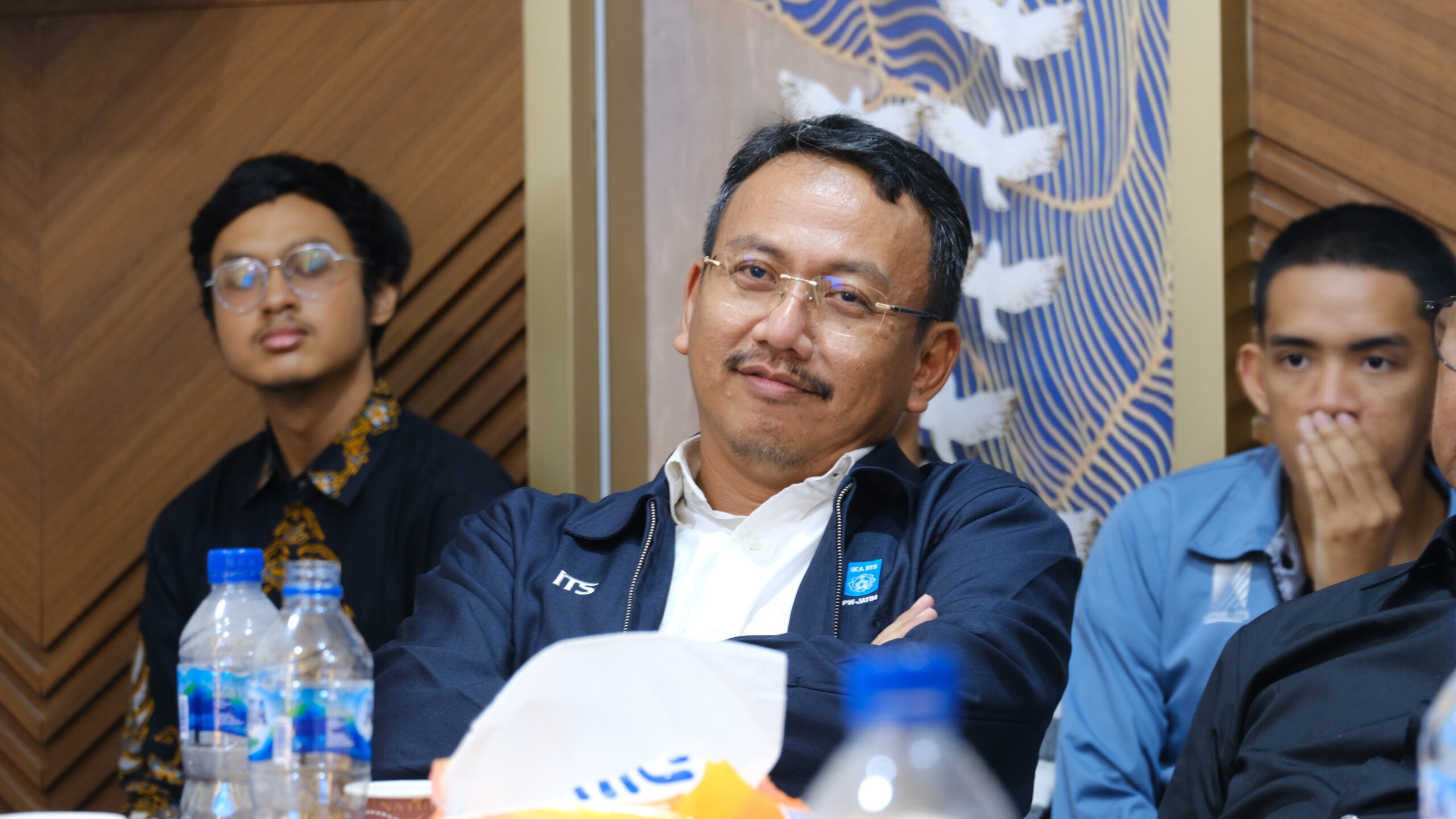 Ketua Harian IKA ITS Jawa Timur, Yoke Candra Katon ST MM pada Leadership Forum