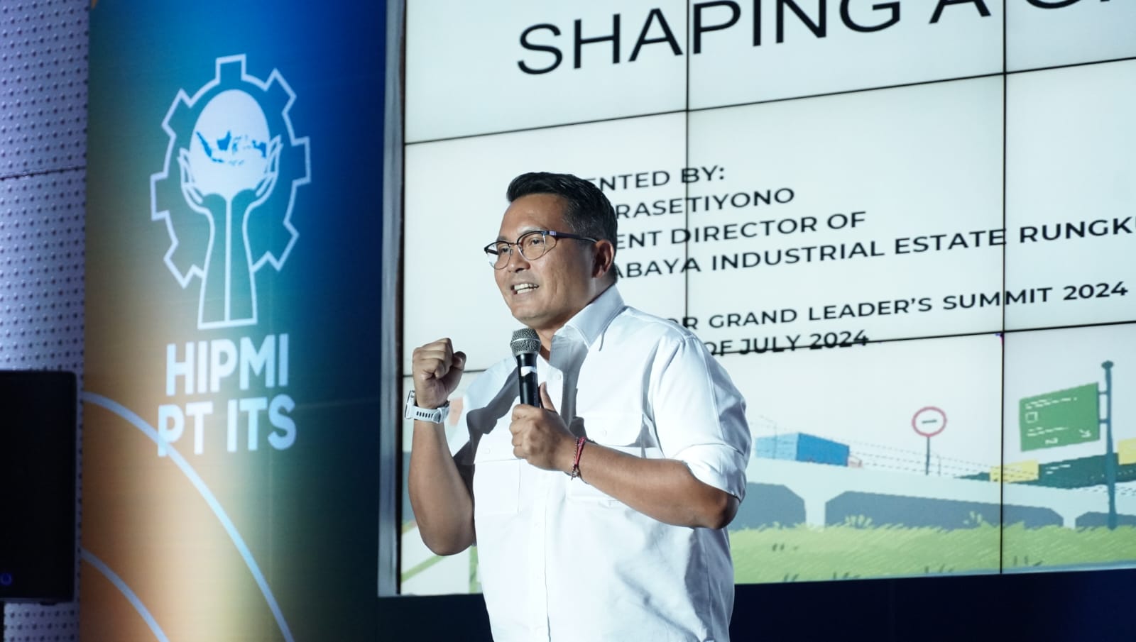 Direktur Utama PT SIER Didik Prasetiyono menjadi salah satu pembicara dalam acara The Grand Leader Summit yang digelar di Gedung Research Center ITS