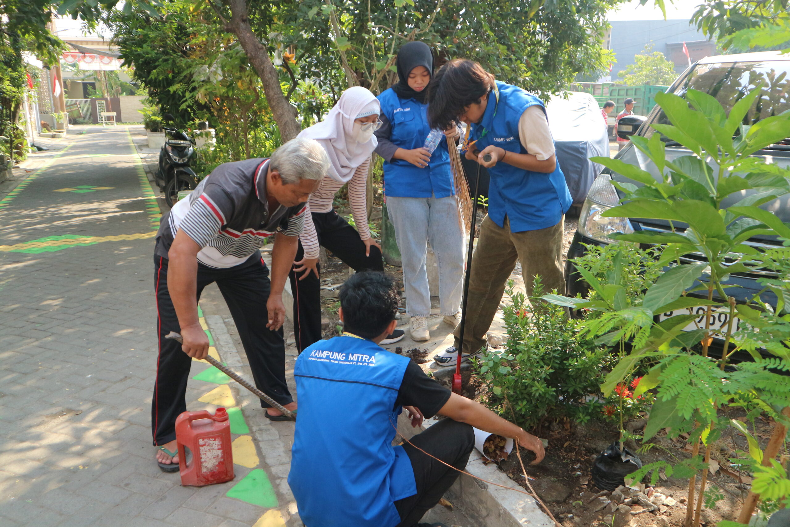 gambar pemasangan biopori