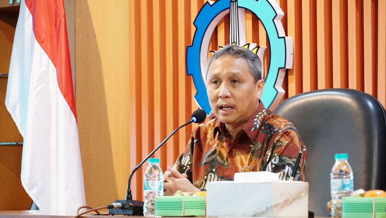 Deputi Dukungan Bisnis SKK Migas Rudi Satwiko saat menyampaikan kebutuhan SDM berkualitas guna mendukung pengelolaan sektor energi di masa depan, terkhusus di SKK Migas