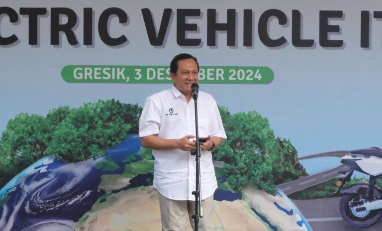 Dukung Industri Hijau, ITS Serah Terimakan EVITS ke Petrokimia Gresik_2